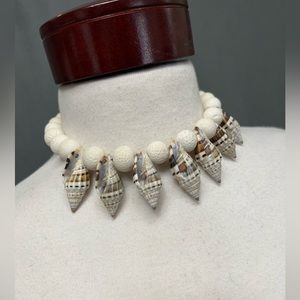 Vintage seashell choker necklace
